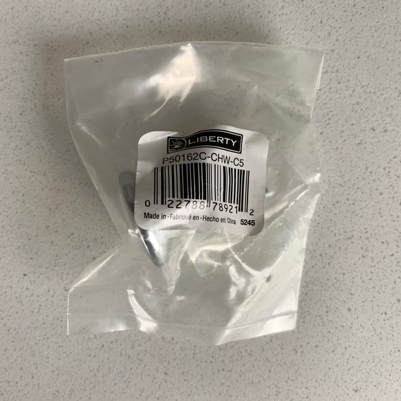 NIP Liberty P50162C-CHW-C5 Round Cabinet Knob, Chrome With Ceramic Insert - Picture 3 of 3